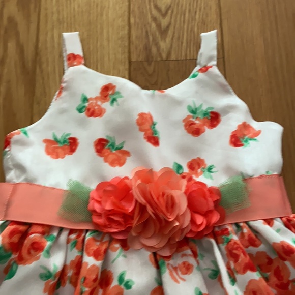 Adorable kids dress - Picture 3 of 7